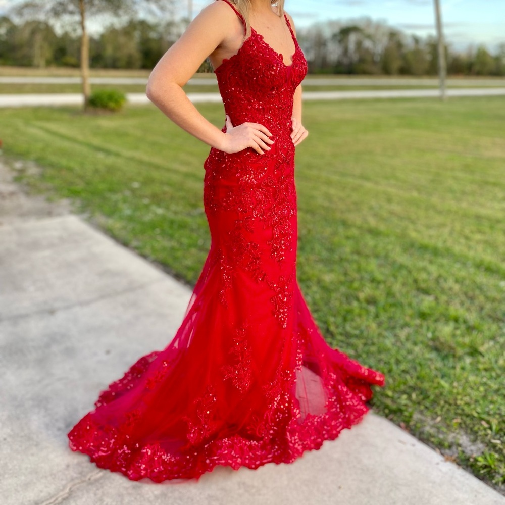❤️Beautiful Red Mermaid Style Dress❤️